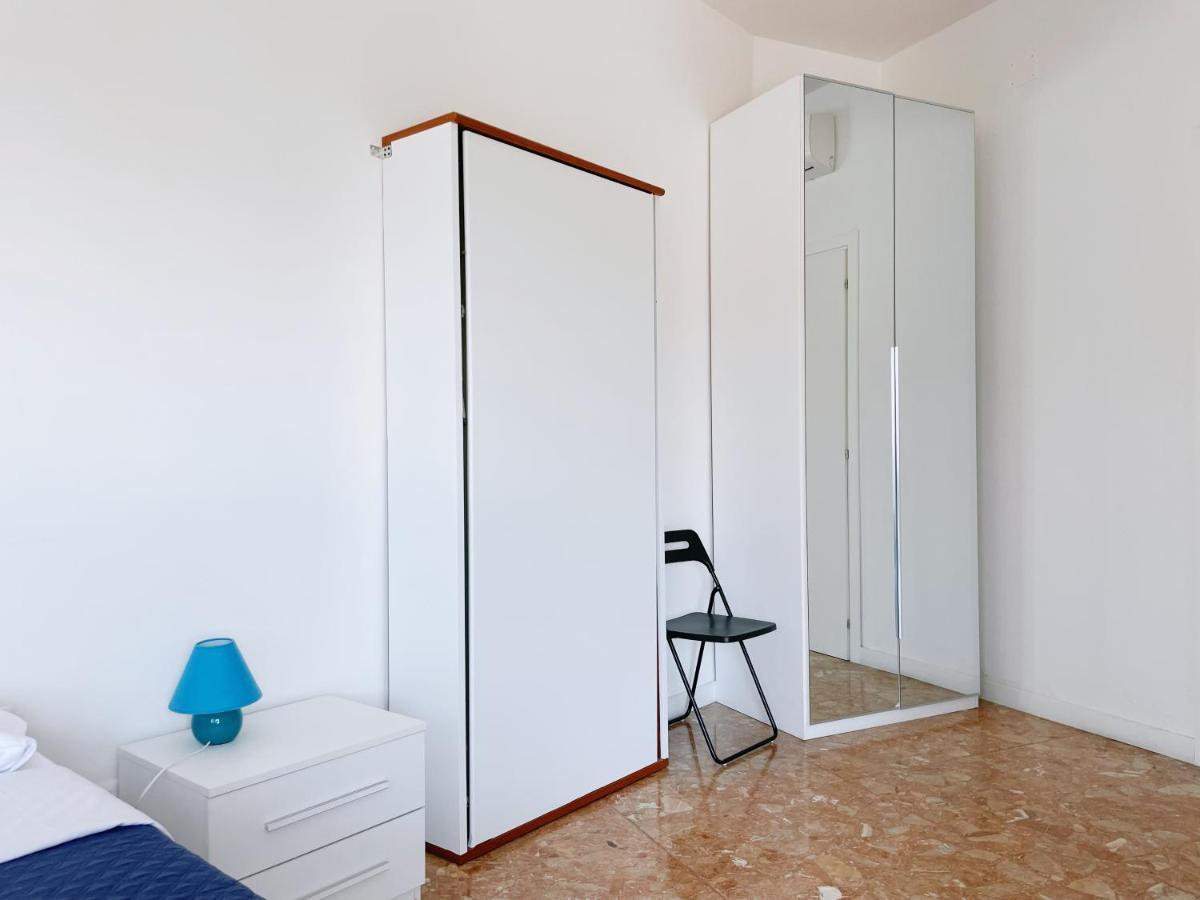 Confortini Rooms Sunday Verona Exterior photo