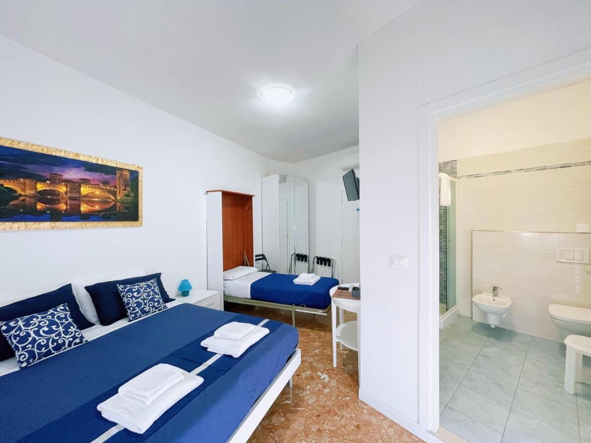 Confortini Rooms Sunday Verona Exterior photo