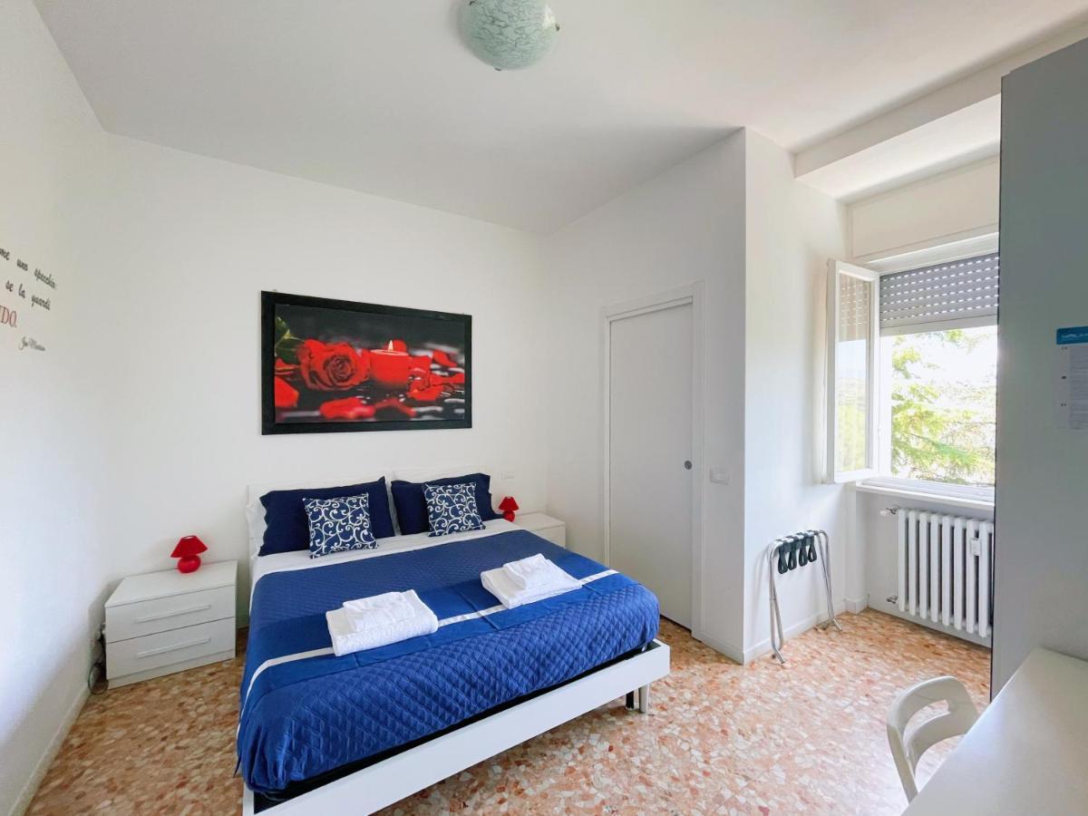 Confortini Rooms Sunday Verona Exterior photo