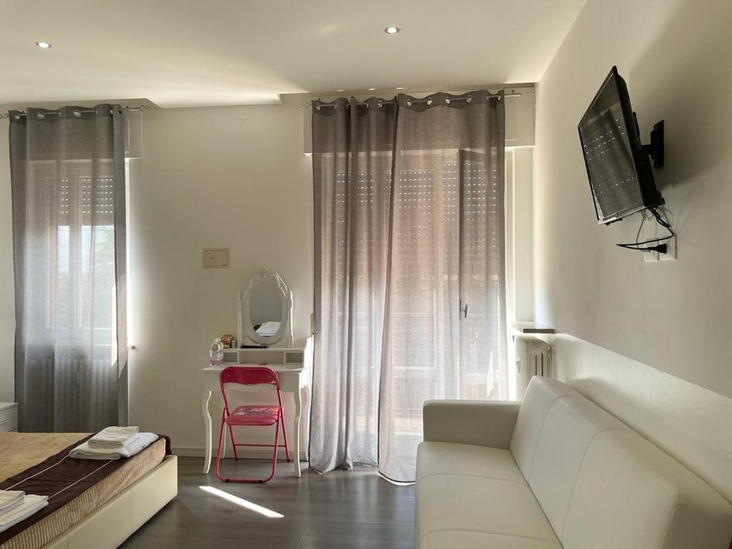 Confortini Rooms Sunday Verona Exterior photo